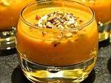 Soupe de carottes rôties, crunch spices et yaourt grec