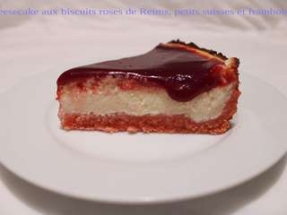 Cheesecake aux biscuits roses de Reims, petits suisses et framboises