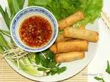 Cha Gio, Rouleaux de poulet et crabe vietnamiens  - méthode de pliage des feuilles de blé inside