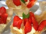 Corolles de fraises gariguette, crème mousseline au yuzu