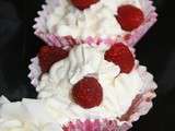 French cupcakes très chocolat-framboise et topping tout léger chantilly framboise