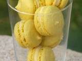 Macarons curcuma-passion