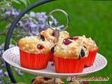 Gâteaux aux fruits rouges, présentés comme des muffins