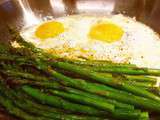 Healthy dinner. 
Nothing more than eggs and asparagus 🍳🍳🍳
#food