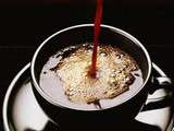 Thé ou café ? 5 informations méconnues sur les 2 boissons chaudes préférées des français
