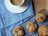 Cookies croustillants au chocolat, noix et sucre perlé