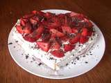 Gâteau amande aux fraises (sans œuf et contient peu de gluten)