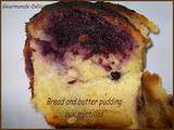 Bread and butter pudding aux myrtilles