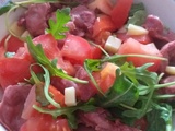 Salade de gésiers, tomates, emmental et roquette