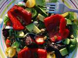Salade estivale aux poivrons grillés et graines de courge