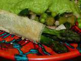 Croustillant d’asperges vertes au parmesan, coulis de petits pois et fraîcheur de légumes
