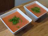Rafraichissez-vous avec cette soupe froide de pastèque, melon et menthe