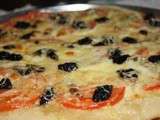 Pizza Tomate-Mozarella-Anchois-Olives