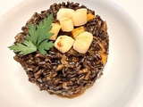 Risotto noir Vénéré aux noix de Saint-Jacques