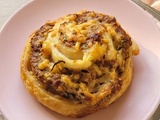 Feuilletés croustillants à la viande hachée, courgette et cheddar
