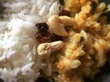 Curry de chou-fleur aux pois chiches et lait de coco