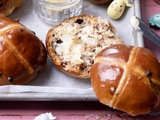 S hot cross buns aux pépites de chocolat pour Pâques