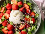 Salade fraises et burrata qui affole TikTok (mais en mieux)