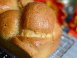Brioche à l'eau de fleur d'oranger et zestes d'orange