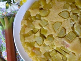 Gâteau à la rhubarbe caramélisée