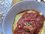 Polenta crémeuse sauce tomate anchois et sardines