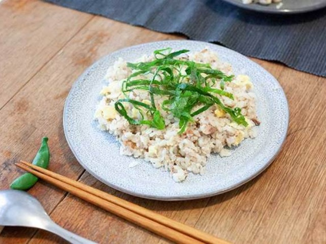 Onigiri de riz aux oeufs brouillés - cuisine japonaise - Recettes