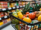 De plus en plus de Français changent leur façon de faire les courses alimentaires
