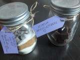 Cadeaux gourmands : Cookies & Chocolat chaud « in a jar »