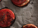 Petites tartes feuilletées à la tomate