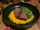 Rosbeef rôti, purée de carottes et petits pois