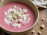 Velouté rose à la betterave et lait de coco