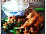 Filet de poulet  teriyaki , courgettes sautées au piment et aux amandes , riz thaï jasmin