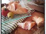 Petits croissants au jambon , mascarpone et parmesan