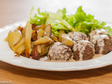 Boulettes de bœuf aux frites au four et à la sauce à la crème, moutarde et soja