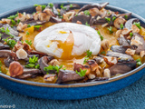 Courge butternut aux champignons, noisettes et oeuf poché
