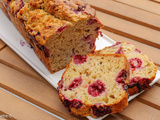 Gâteau du matin aux framboises et au zeste de citron