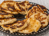 Pancake au fromage frais et à la semoule (syrniki)