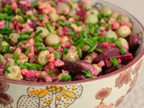 Salade de boulgour aux petits pois, radis, betteraves et haricots rouges