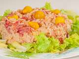 Salade de riz aux crevettes et tomates (cuisine Antillaise)