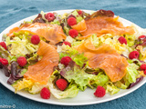 Salade de saumon fumé aux framboises