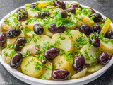 Salade grecque de pommes de terre aux olives et câpres