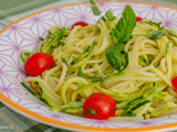 Spaghetti de blé et de courgettes, crème avocat et citron