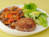 Steaks hachés à la crétoise, poêlée d’aubergines