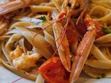 Comment décortiquer une langoustine et linguine aux langoustines