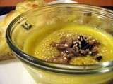 Lundis (en retard) sans viande chez l'apprentie: Soupe chou-fleur et fenouil avec garniture d'olives au curcuma