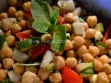 Salade De Pois Chiche, Menthe, Courgette, Tomate Et Basilic