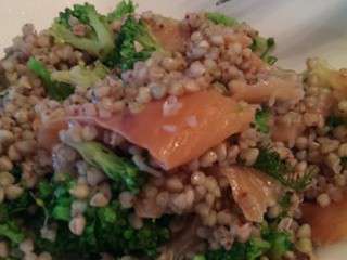 Salade de saumon et graines de sarrasin