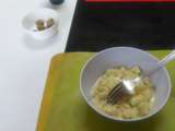 Salade de concombre, yaourt, oignon