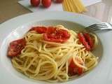 Spaghetti et tomates cerises au four à la mode de Brindisi / Spaghetti e pomodorini al forno alla brindisina