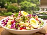 Cette salade de pommes de terre va sublimer vos grillades (et rassasier un régiment)